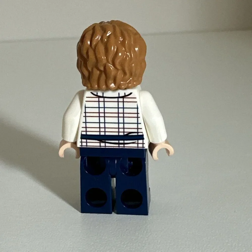 LEGO Gyrosphere w Gray Mitchell Minifigure From Lego Jurassic World, Ball